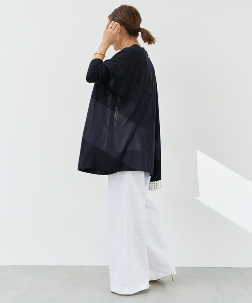 Deuxieme Classe（ドゥーズィエムクラス）の「*shake code ショート カーディガン（カーディガン/ボレロ・レディース・ホワイト/ネイビー・FREE）」の18枚目の写真