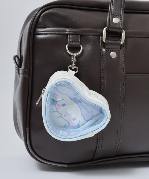 【中古】 揺れる想い/サンリオ/カロル・バック セール】RBｻﾝﾘｵ合皮ｻﾝﾘｵｷｬﾗｸﾀｰｽﾞﾊｰﾄP付ｽｸｰﾙB（ボストンバッグ