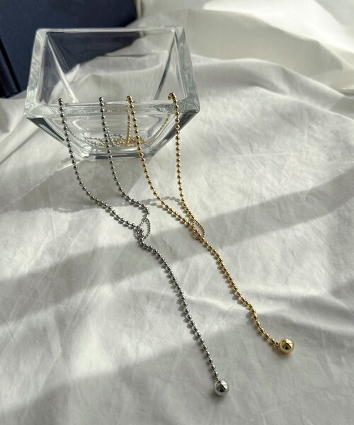 fredy emue（フレディエミュ）の「ボールチェーンフリーネックレス（ネックレス・レディース・シルバー/ゴールド・FREE）」の7枚目の写真