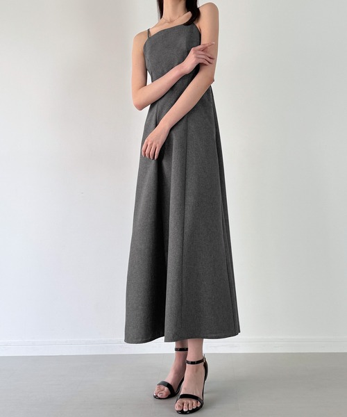junoah(ジュノア)の「リネンライクバックリボンキャミワンピース(薄手、裏地なし)(ワンピース・レディース・チャコール/ライトベージュ/ブラック・SMALL/MEDIUM/LARGE)」の9枚目の写真