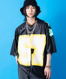 a.p.o.v. ナンバリングビッグプリントメッシュ切替フットボールシャツ
