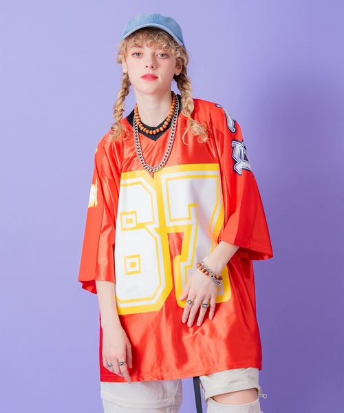 a.p.o.v.(エーピーオービー)の「a.p.o.v. ナンバリングビッグプリントメッシュ切替フットボールシャツ(Tシャツ/カットソー・メンズ・ブラック/レッド/ネイビー・ONESIZE)」の4枚目の写真