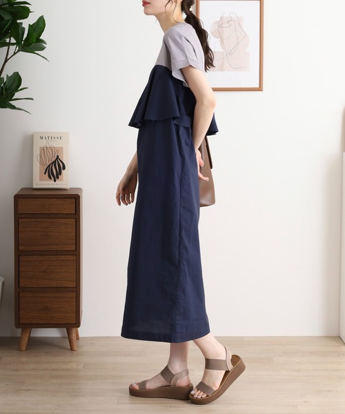EGLANTINE(エグランティーヌ)の「EGLANTINE フレア切り替えバイカラーロングワンピース(ワンピース・レディース・ダークグリーン/ブラック/ネイビー/キャメル・40)」の12枚目の写真
