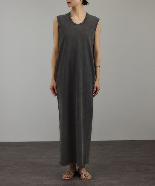 SALON adam et rope'（サロン アダム エ ロペ）の「ガーメントダイ 天竺ワンピース（ワンピース・レディース・チャコールグレー/ブラウン系その他2・FREE）」の12枚目の写真