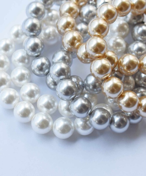 PICCIN(ピッチン)の「マグネット金具カラーパールネックレス(12mm)(ネックレス・レディース・ゴールド/オフホワイト/シルバー・FREE)」の16枚目の写真