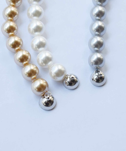 PICCIN(ピッチン)の「マグネット金具カラーパールネックレス(12mm)(ネックレス・レディース・ゴールド/オフホワイト/シルバー・FREE)」の15枚目の写真