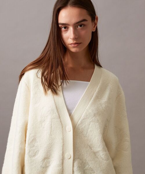 Calvin Klein(カルバン・クライン)の「オーバーサイズ カーディガン(カーディガン/ボレロ・レディース・アイボリー・XS/S)」の5枚目の写真