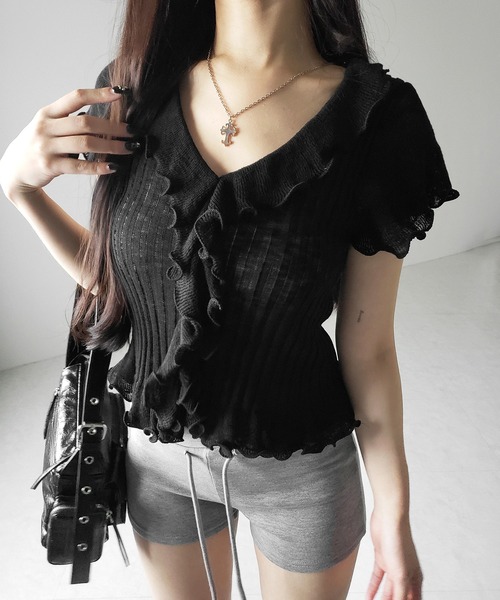 me+em select(ミームセレクト)の「【 2color 】シアーフリル半袖リブニットカーディガン / sheer frill short sleeve rib knit cardigan(Tシャツ/カットソー・レディース・ブラック/アイボリー・FREE)」の8枚目の写真