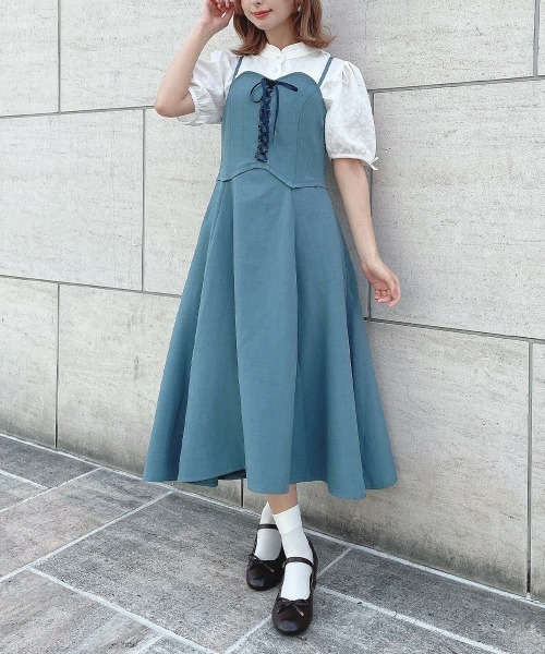 F i.n.t（フィント）の「フロントレースアップコルセットキャミワンピース/F&A　夏服（ワンピース・レディース・チャコールグレー/ピンクベージュ/ブルーグリーン・FREE）」の2枚目の写真