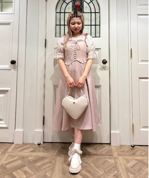 F i.n.t（フィント）の「フロントレースアップコルセットキャミワンピース/F&A　夏服（ワンピース・レディース・チャコールグレー/ピンクベージュ/ブルーグリーン・FREE）」の12枚目の写真