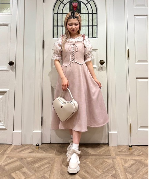 F i.n.t（フィント）の「フロントレースアップコルセットキャミワンピース/F&A　夏服（ワンピース・レディース・チャコールグレー/ピンクベージュ/ブルーグリーン・FREE）」の14枚目の写真
