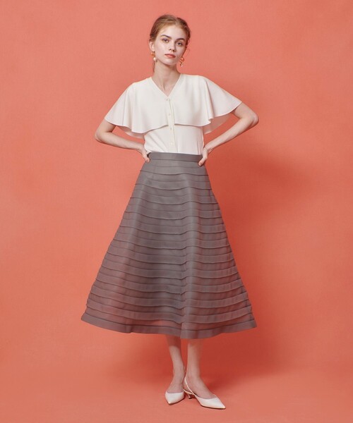 【新品】LOULOU WILLOUGHBY メタリックヤーンケーププルオーバー LOULOU WILLOUGHBY】メタリックヤーンケープ