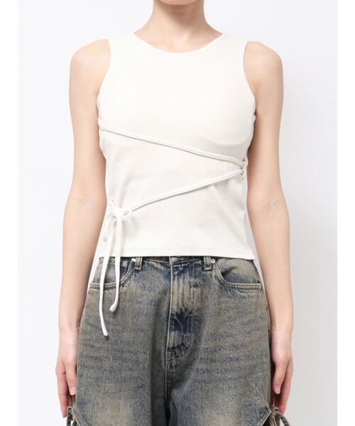 EMODA(エモダ)の「クロスフィットリボントップ(Tシャツ/カットソー・レディース・グレー/ホワイト/ブラック・FREE)」の5枚目の写真