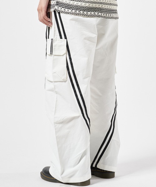 Theater code(シアターコード)の「Cargo Wide Line Pants/ワイドカーゴラインパンツ(カーゴパンツ・メンズ・ブラック/グレー/ホワイト・M/L)」の15枚目の写真