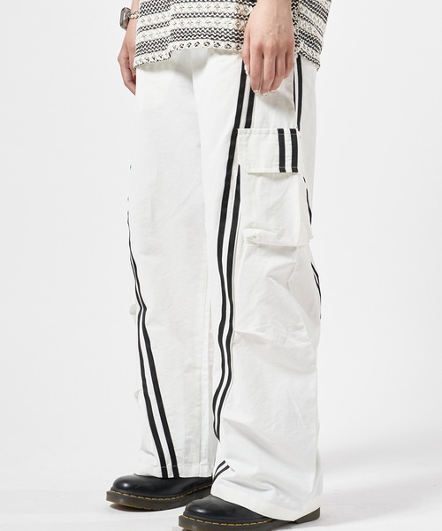 Theater code(シアターコード)の「Cargo Wide Line Pants/ワイドカーゴラインパンツ(カーゴパンツ・メンズ・ブラック/グレー/ホワイト・M/L)」の14枚目の写真