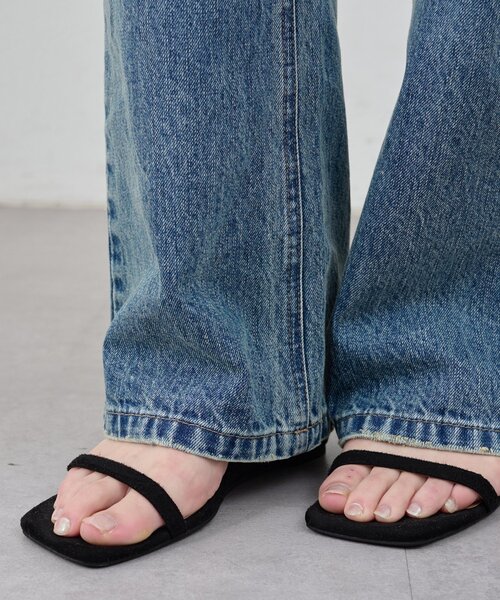 SHENERY(シーナリー)の「ストレートデニム(デニムパンツ・レディース・ブルー・34/36/38)」の15枚目の写真