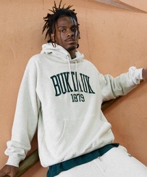 Bukta（バクタ）の「ヘビー裏毛刺繍パーカー（スウェット）」