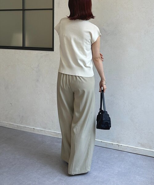 Thevon(ゼボン)の「ニュアンスボタンフレンチカーディガン(ニット/セーター・レディース・アイボリー/ブラック/ブラウン・FREE)」の10枚目の写真