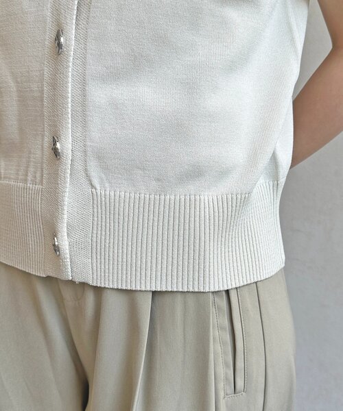 Thevon(ゼボン)の「ニュアンスボタンフレンチカーディガン(ニット/セーター・レディース・アイボリー/ブラック/ブラウン・FREE)」の14枚目の写真