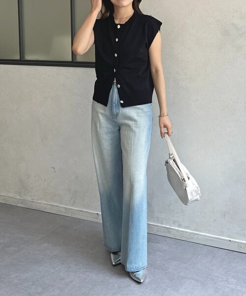 Thevon(ゼボン)の「ニュアンスボタンフレンチカーディガン(ニット/セーター・レディース・アイボリー/ブラック/ブラウン・FREE)」の19枚目の写真