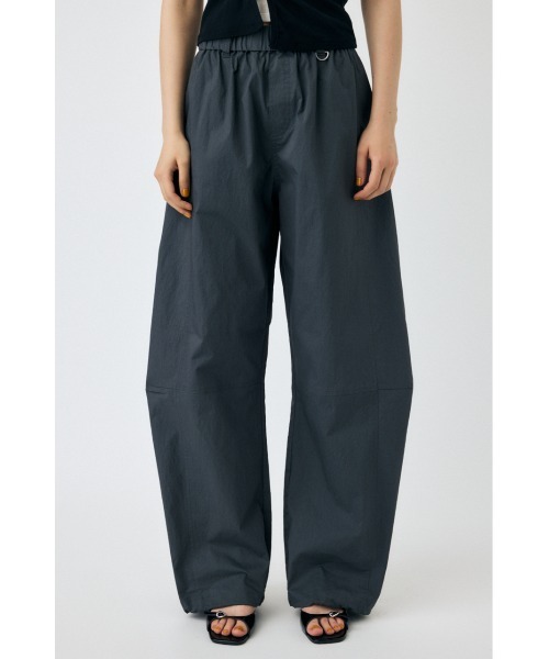 MOUSSYマウジー　カーゴパンツ MOUSSY（マウジー）の「UTILITY OVER パンツ（カーゴパンツ