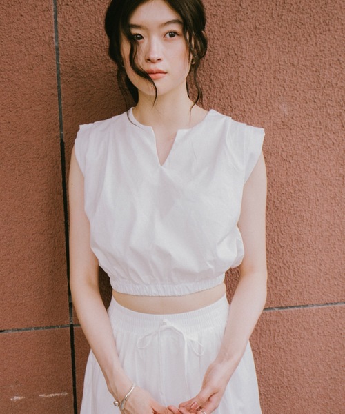 DRWCYS(ドロシーズ)の「ギャザーボリュームセットアップ(ワンピース・レディース・ホワイト/ブラック・FREE)」の4枚目の写真