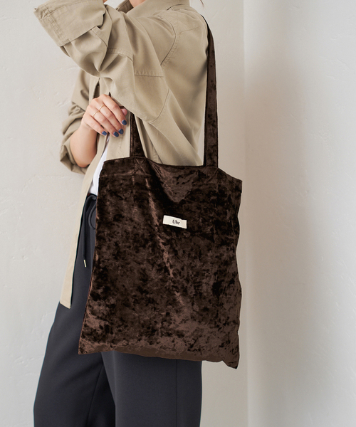 Spick & Span(スピックアンドスパン)の「《一部店舗+WEB限定》Uhr/ウーア 別注Velour Tote(トートバッグ・レディース・ブラウン/バイオレット・FREE)」の3枚目の写真