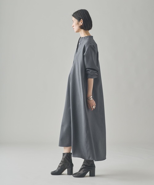 Curensology（カレンソロジー）の「Curensology(カレンソロジー)/ウールバンドカラーワンピース（ワンピース・レディース・ネイビー/グレー・FREE）」の4枚目の写真