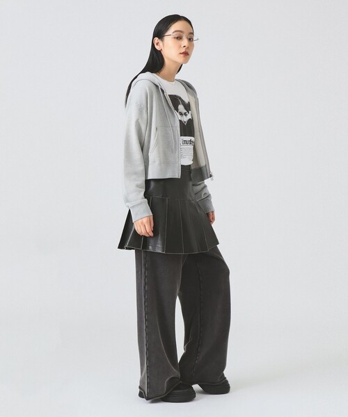 Ray BEAMS（レイビームス）の「スウェット ジップ フーディー（パーカー・レディース・ライトグレー/チャコールグレー・ONE SIZE）」の8枚目の写真