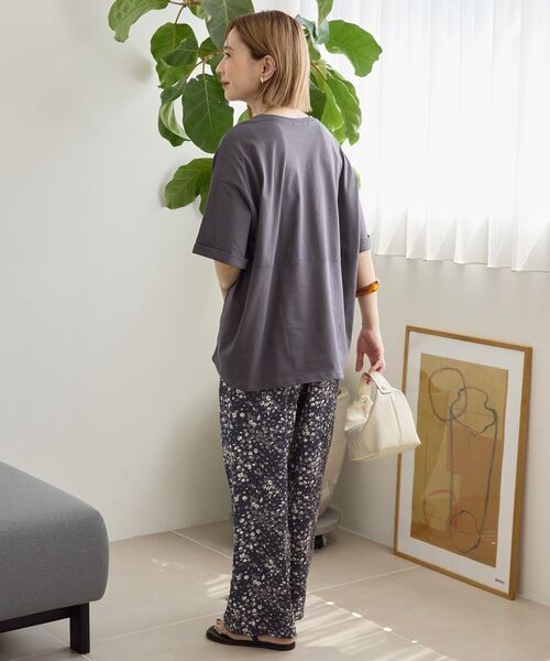 AMERICAN HOLIC(アメリカンホリック)の「接触冷感バック切替コクーンプルオーバー(Tシャツ/カットソー・レディース・グリーン/モカ/アイボリー/チャコールグレー・L/M)」の15枚目の写真