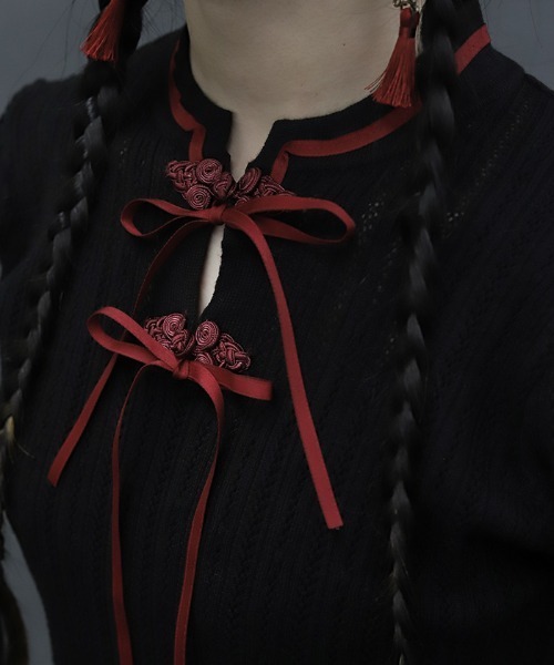 axes femme POETIQUE（アクシーズファムポエティック）の「チャイナボタンニットプルオーバー（ニット/セーター・レディース・ホワイト/ブラック/パープル・MEDIUM）」の11枚目の写真