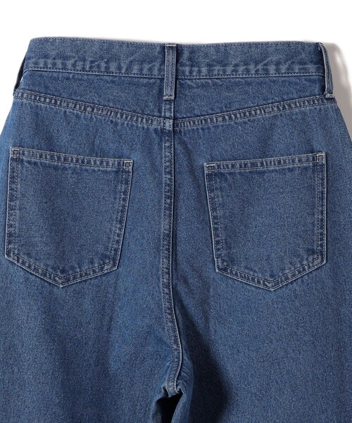 SHIPS（シップス）の「〈洗濯機可能〉2タック カーブ デニム パンツ（デニムパンツ・レディース・ブルー/ネイビー・36/38）」の4枚目の写真