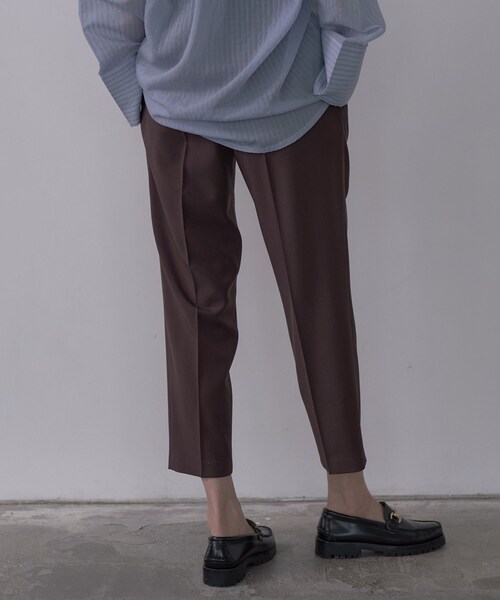 GALLEST(ギャレスト)の「Comfy SET UP|イージーテーパードパンツ【セットアップ対応/通勤/カセット服】(その他パンツ・レディース・ブラック/ブラウン系その他/ベージュ・36/38/34/40)」の11枚目の写真