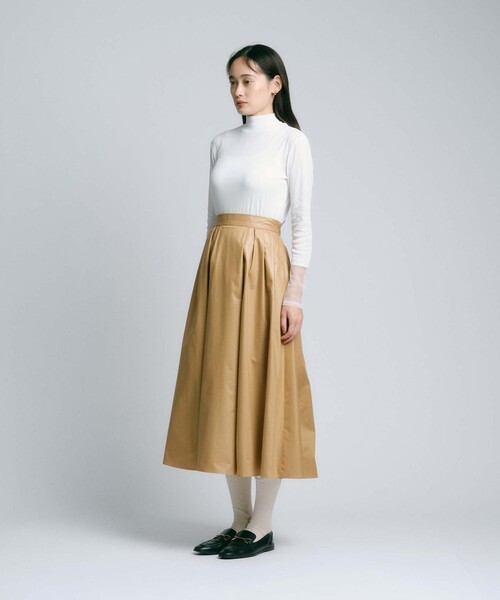 BIANCA(ビアンカ)の「【着回し抜群】レザーライク フレアスカート(スカート・レディース・ベージュ/ブルー系その他4・38/36)」の10枚目の写真