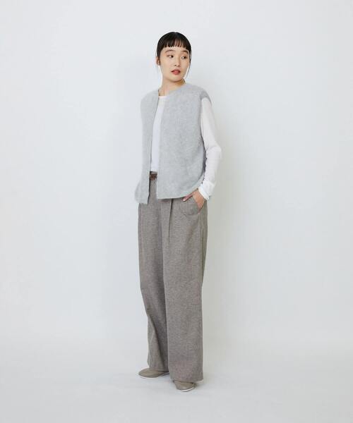 LOISIR（ロワズィール）の「カシミヤファー加工ベスト（ベスト・レディース・ピンク/グレー・FREE）」の4枚目の写真
