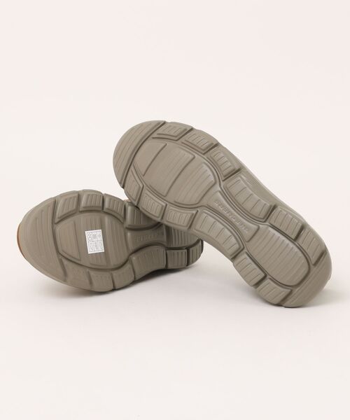 SKECHERS(スケッチャーズ)の「《SKECHERS》53 ARCH FIT GARZA-ROWAN(スニーカー・メンズ・ブラック×ブラック/ブラウン・28.0cm/27.5cm/27.0cm/26.5cm/26.0cm/25.5cm/25.0cm)」の4枚目の写真
