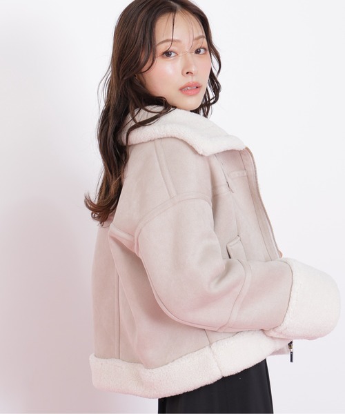 JILL by JILL STUART（ジルバイジルスチュアート）の「◇フェイクムートンフライトジャケット（ムートンコート・レディース・ベージュ/ピンク・MEDIUM/SMALL）」の4枚目の写真