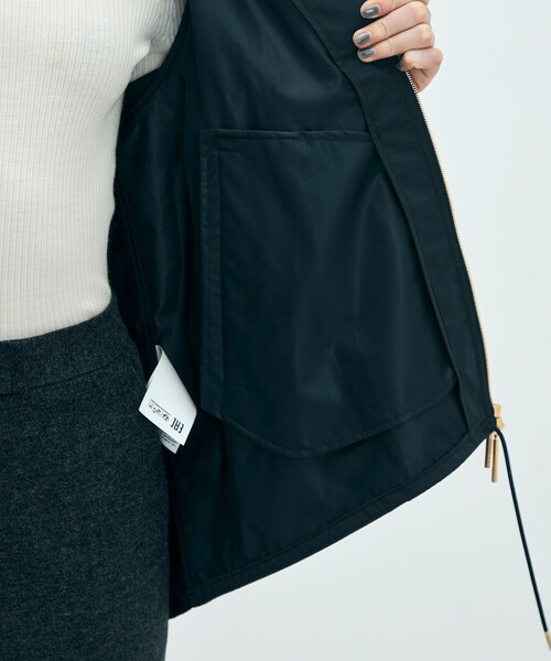 TATRAS（タトラス）の「【別注】TATRAS NARA フードブルゾン（ブルゾン・レディース・ブラック/ダークグリーン/ライトベージュ・1）」の11枚目の写真