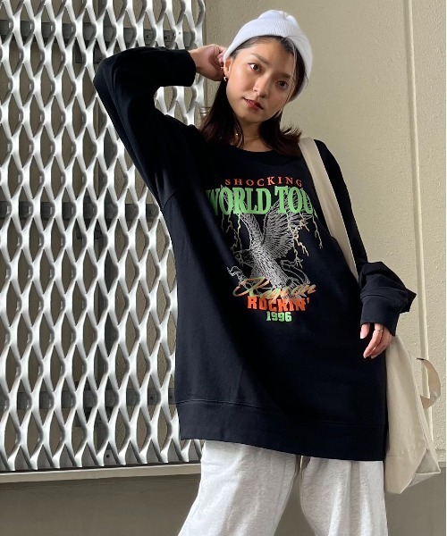 MODISH GAZE(モディシュガゼ)の「【MODISH GAZE】WORLD TOUR バンド風デザイン裏毛スウェット(スウェット・メンズ・ホワイト・MEDIUM)」の21枚目の写真
