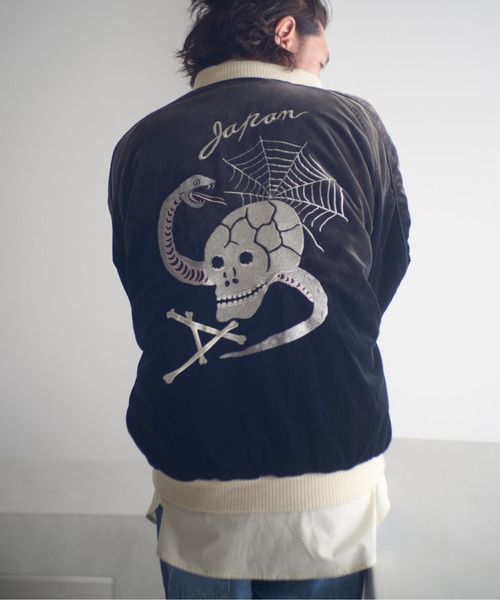 ADAM PATEK（アダムパテック）の「ADAMPATEK/aged velour souvenir jacket/エイジング加工リバーシブルベロアスカジャン（ブルゾン・メンズ・ブラック×ホワイト/ブラック×ブラック・1/2）」の10枚目の写真