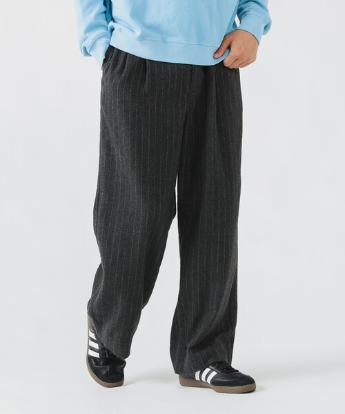 2色展開】起毛 ストライプ 2タック ワイドパンツ（スラックス）｜BEAMS
