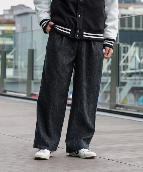 2色展開】起毛 ストライプ 2タック ワイドパンツ（スラックス）｜BEAMS