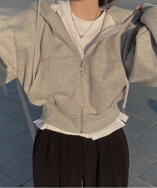 Vipoa（ヴィポア）の「short zip up hoodie（パーカー・レディース・ライトグレー/ブラック/ホワイト/ネイビー/ダークグレー/ブルー/オートミール・FREE）」の16枚目の写真