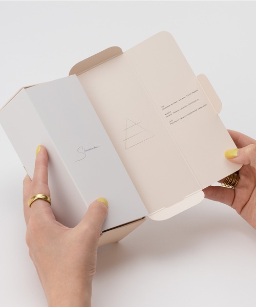 OSAJI（オサジ）の「オサジ オードトワレ / 2025HOLIDAY【数量限定】（香水・レディース・H03 ＜光の届く場所＞/H02 ＜瞬間移動＞/H01 ＜あるいは未来＞・FREE）」の9枚目の写真