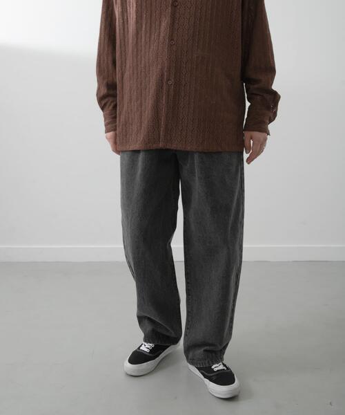 ITEMS URBANRESEARCH(アイテムズ アーバンリサーチ)の「Dusty Wide Tapered Jeans(その他パンツ・メンズ・ブラック系その他/ベージュ系その他/ブルー系その他・MEDIUM/LARGE)」の2枚目の写真