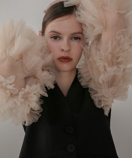 Leja（レジャ）の「【LEJA】チュールフリルスリーブベストセットワンピースドレス2点セット 美脚効果結婚式 パーティードレス 成人式 二次会 同窓会 お呼ばれ オケージョン 20代 30代（ドレス・レディース・ブラック/ダークグレー・SMALL/MEDIUM）」の20枚目の写真