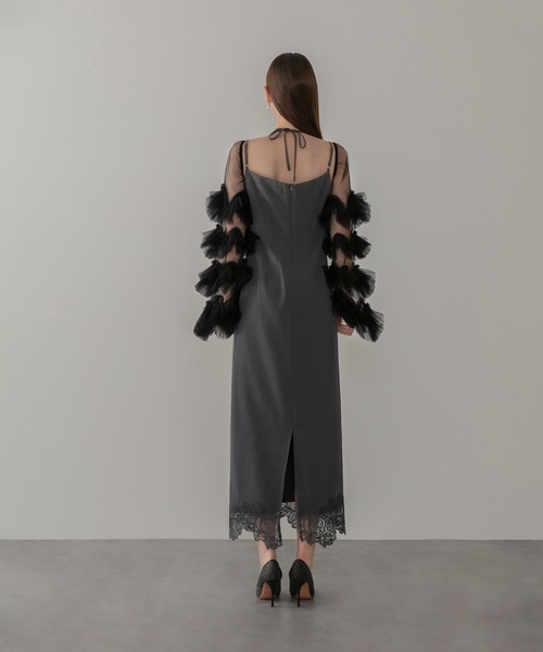 Leja（レジャ）の「【LEJA】チュールフリルスリーブベストセットワンピースドレス2点セット 美脚効果結婚式 パーティードレス 成人式 二次会 同窓会 お呼ばれ オケージョン 20代 30代（ドレス・レディース・ブラック/ダークグレー・SMALL/MEDIUM）」の6枚目の写真