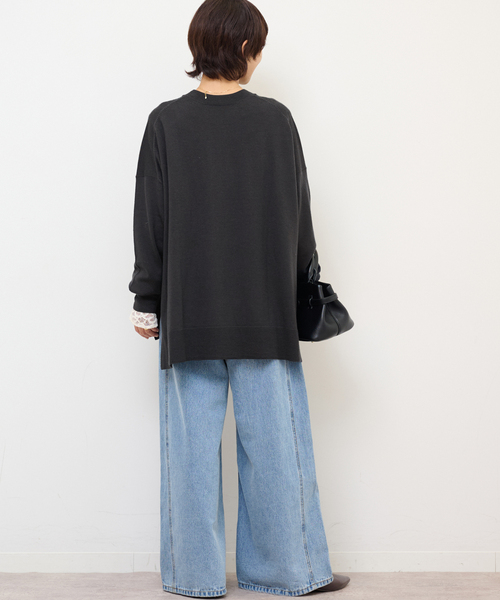 JOURNAL STANDARD relume(ジャーナルスタンダード レリューム)の「《一部WEB限定追加2》BiellaYarnワイドクルーネックプルオーバー(ニット/セーター・レディース・ブラウン/ライトグレー/チャコールグレー/ライトブルー/レッド・FREE)」の7枚目の写真