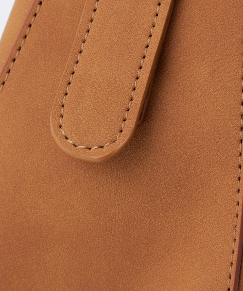 Lui's（ルイス）の「MAY別注レザーワンハンドルハーフムーンバッグ（ハンドバッグ・レディース・ブラック/ブラウン系その他/ブラウン・FREE）」の22枚目の写真