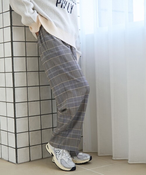 coen(コーエン)の「【定番】イージービューティーチェックワイドパンツ(WEB限定サイズあり)(スラックス・レディース・グレー/ブラウン・S/M/L/XL)」の4枚目の写真